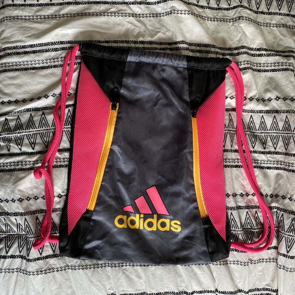 Adidas drawstring bag - Picture 1 of 1